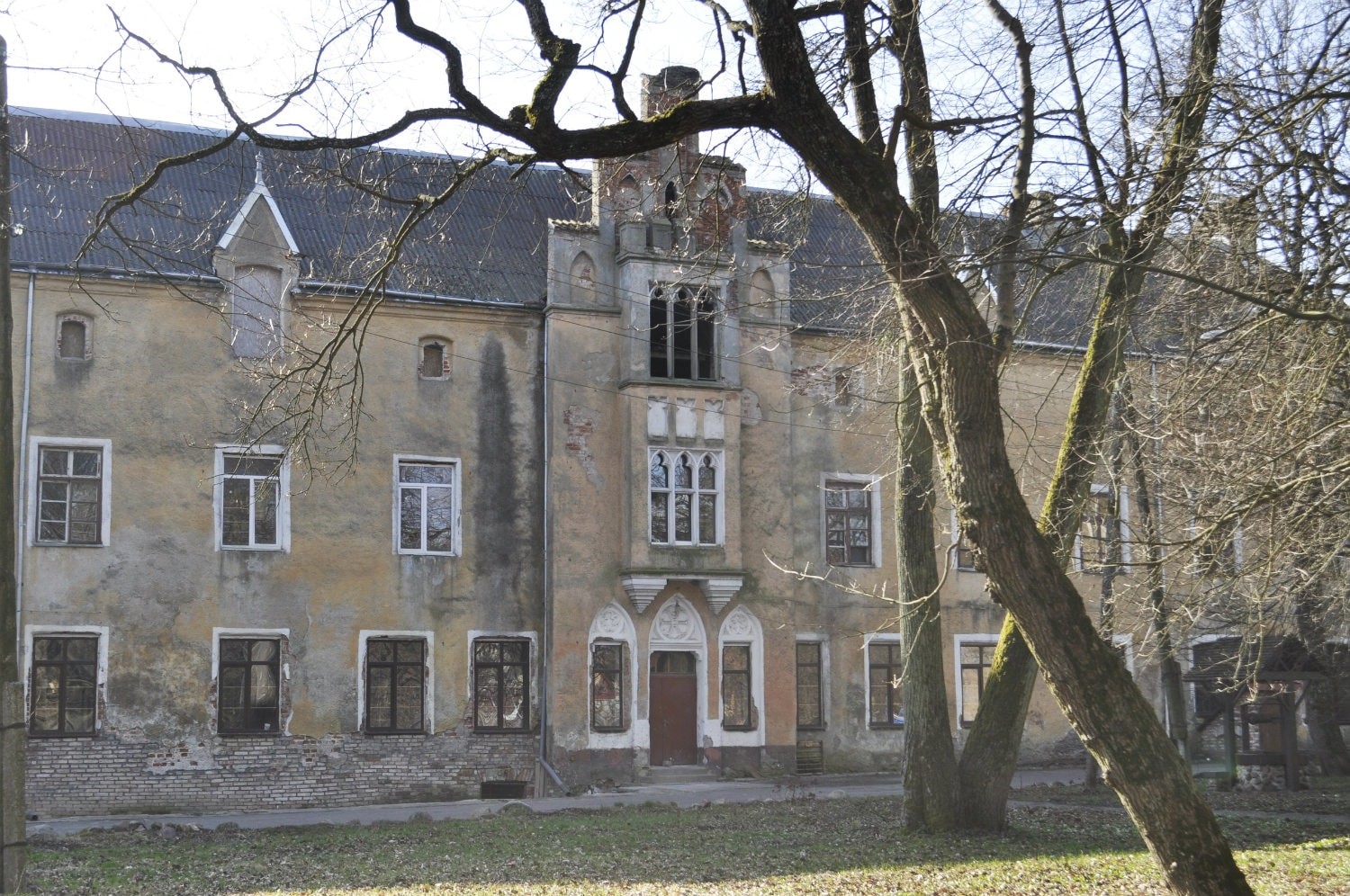 Замок вальдау фото в калининградской области